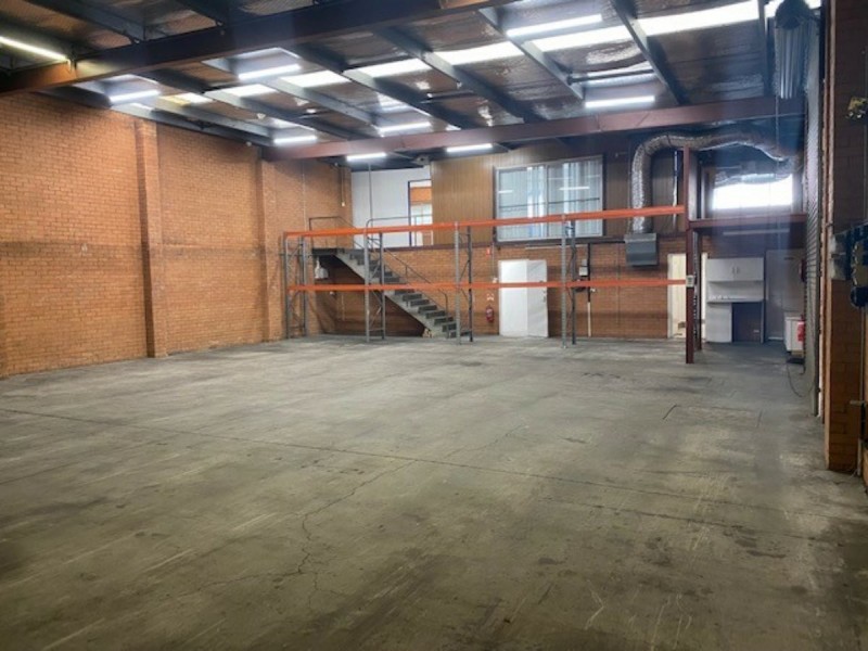 32 Garema Circuit, Kingsgrove NSW 2208