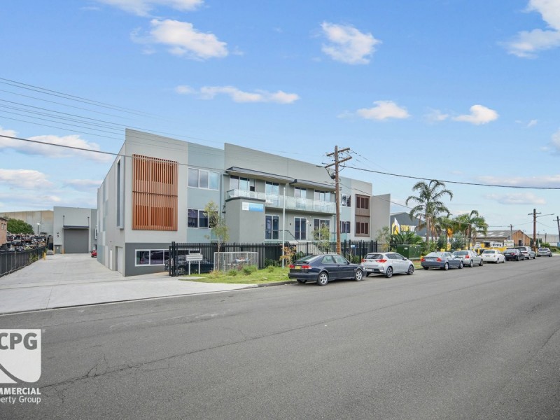 2/41-43 Anzac Street, Greenacre NSW 2190