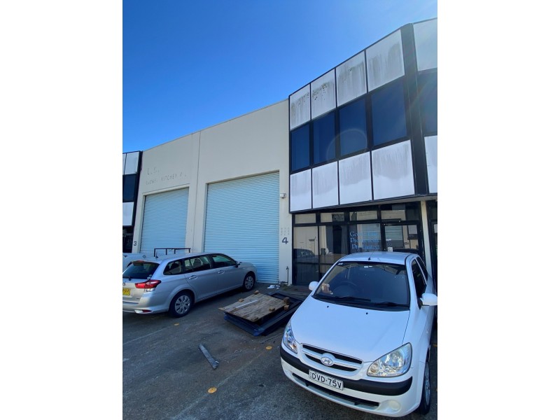 4/10 Ferngrove Place, Chester Hill NSW 2162