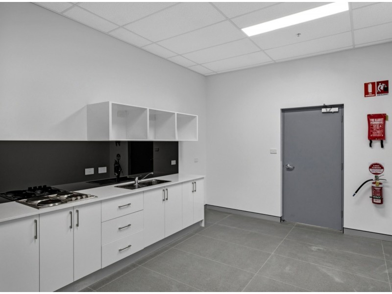 Unit B/1 Nancy Ellis Leebold Drive, Milperra NSW 2214