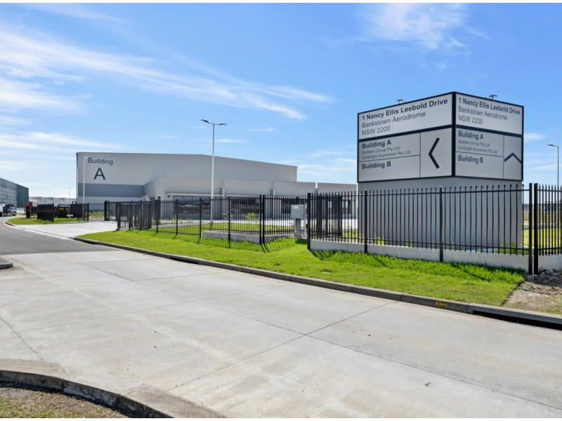 Unit B/1 Nancy Ellis Leebold Drive, Milperra NSW 2214