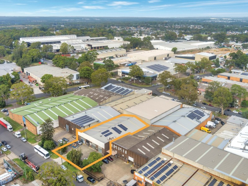 4 Ladbroke Street, Milperra NSW 2214