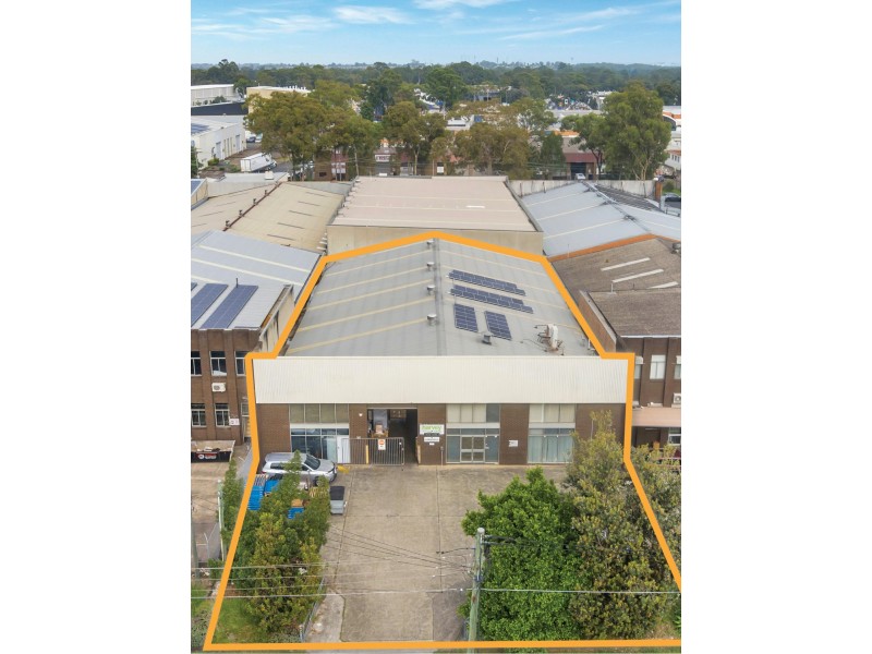 4 Ladbroke Street, Milperra NSW 2214