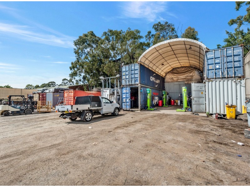 5 Pembury Road, Minto NSW 2566