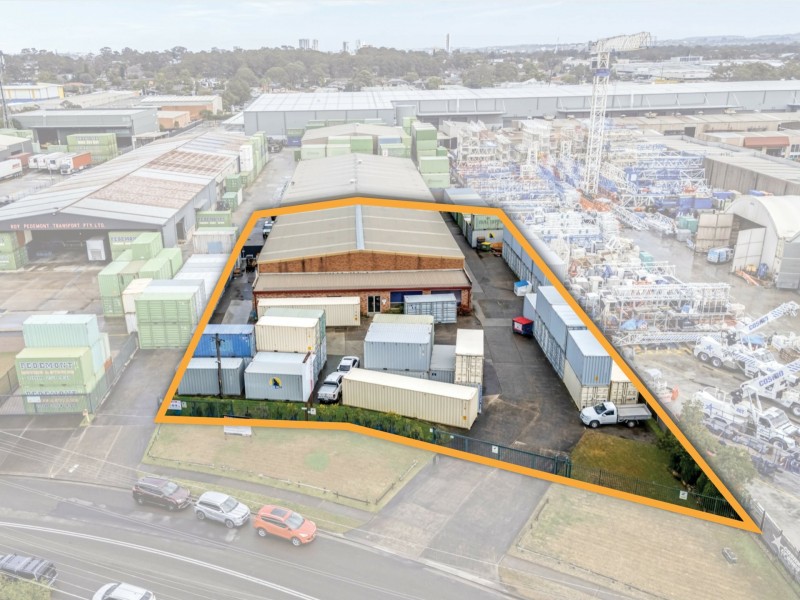 24 Riverside Road, Chipping Norton NSW 2170