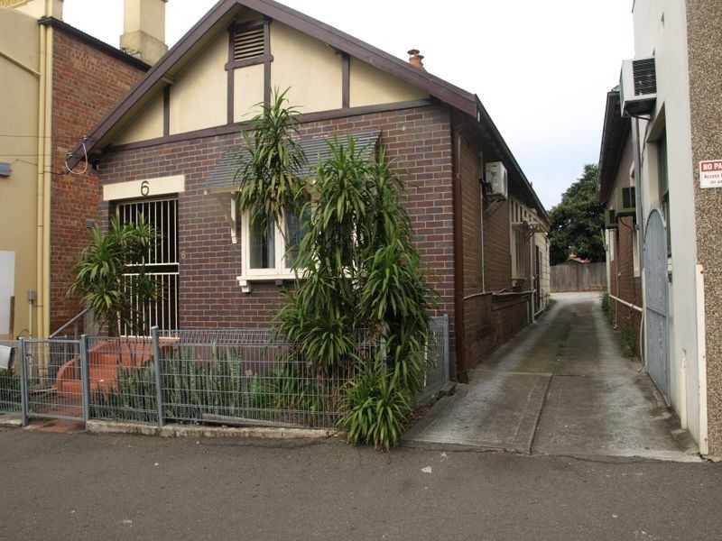 6 Russell Street, Granville NSW 2142