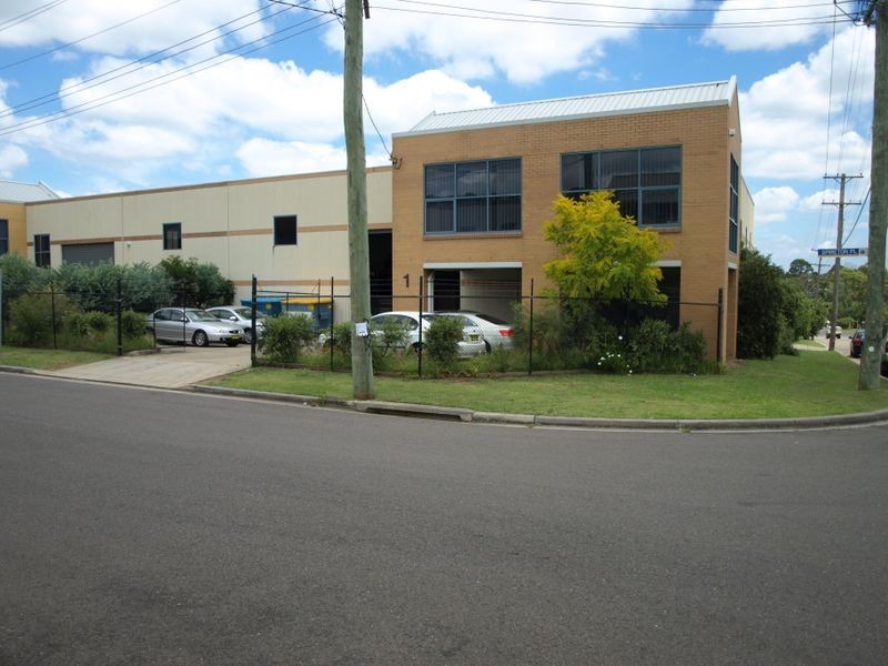 1 Spireton Place, Pendle Hill NSW 2145