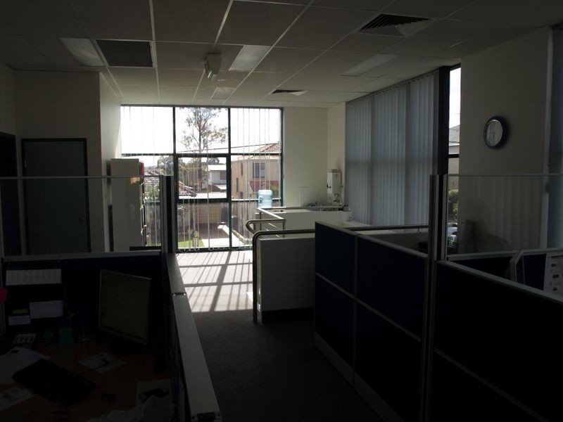 1 Spireton Place, Pendle Hill NSW 2145