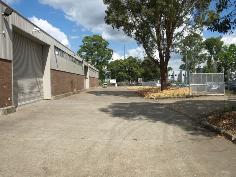 8 Dupas Street, Smithfield NSW 2164