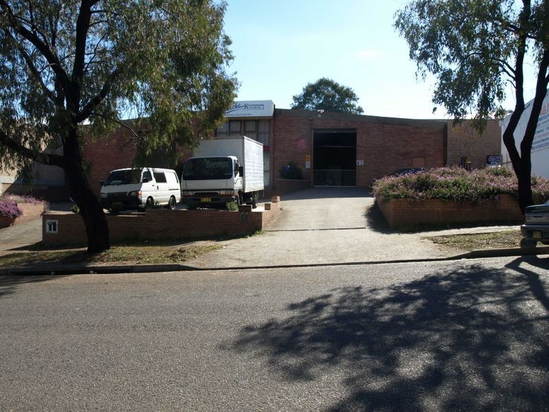 11 Artisan Road, Seven Hills NSW 2147