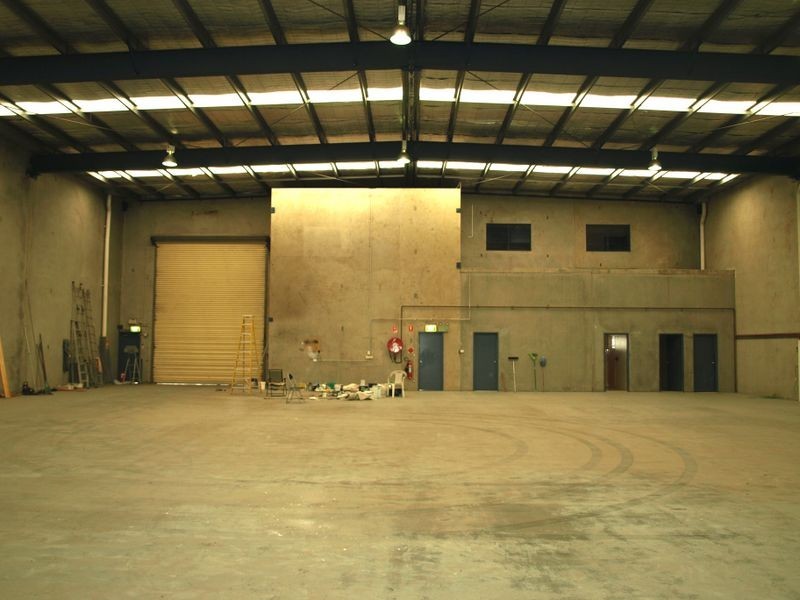 13 Centre Place, Wetherill Park NSW 2164