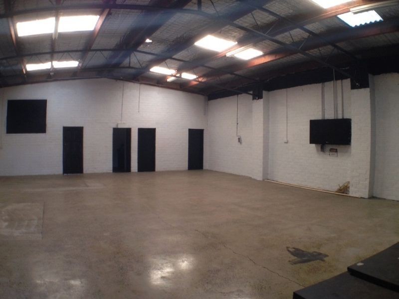 1/2 Wiltona Place, Girraween NSW 2145