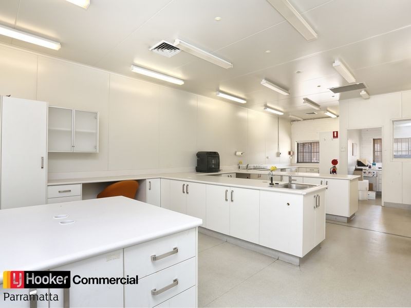 98 Long Street, Smithfield NSW 2164