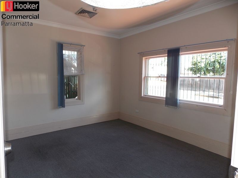 1/105 Wigram Street, Harris Park NSW 2150