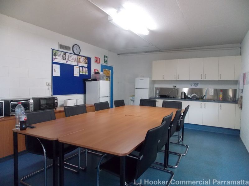 34 Hallstrom Place, Wetherill Park NSW 2164