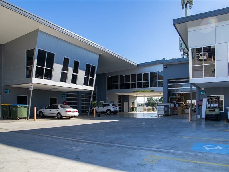 14 Loyalty Road, North Rocks NSW 2151