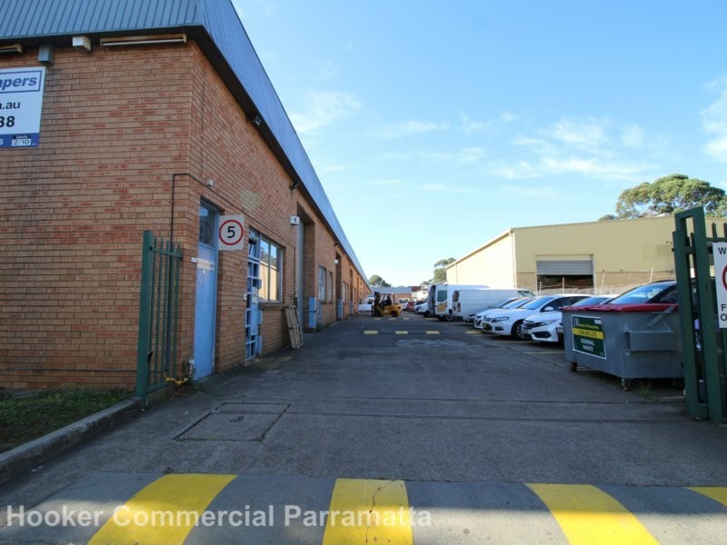 Unit 6/10-16 Sturt Street, Smithfield NSW 2164