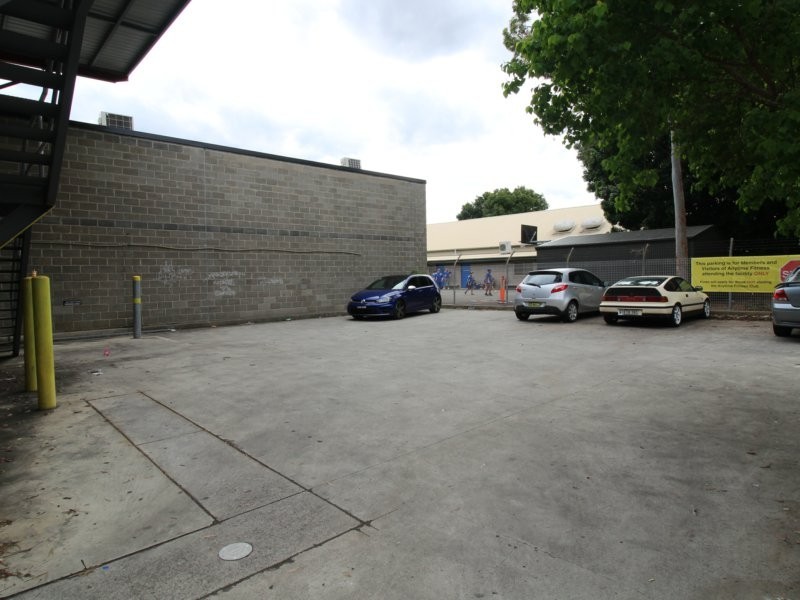 8 Nelson Street, Fairfield NSW 2165