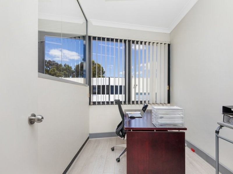 Unit 16/10 Ferngrove Place, Chester Hill NSW 2162