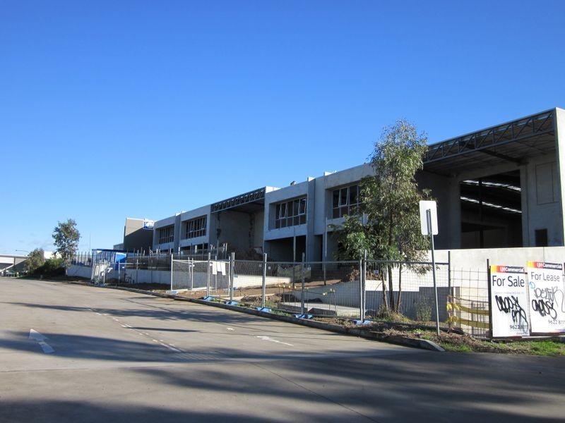 1 & 2/2-4 Tasha Place, Kings Park NSW 2148