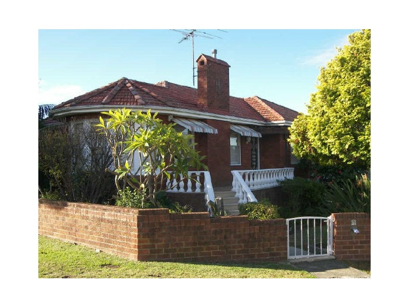 21 Poole Street, Kingsgrove NSW 2208