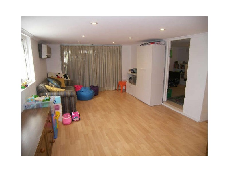 21 Poole Street, Kingsgrove NSW 2208