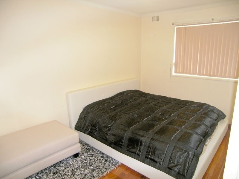 12/5 St Albans Road, Kingsgrove NSW 2208