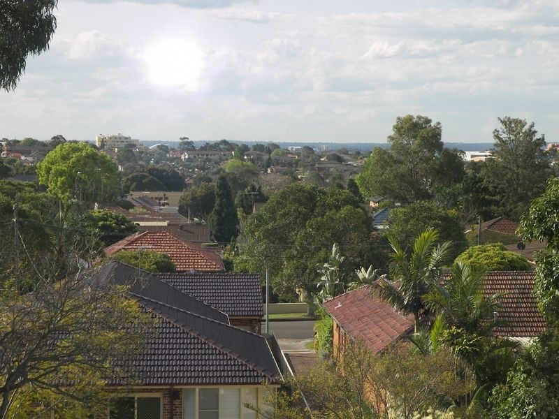 12/5 St Albans Road, Kingsgrove NSW 2208