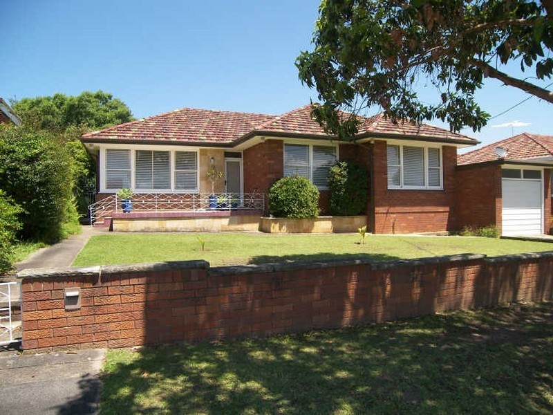 13 Waycott Avenue, Kingsgrove NSW 2208