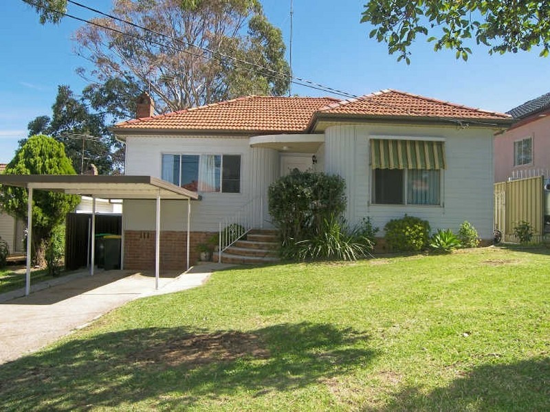 27 Rosebank Avenue, Kingsgrove NSW 2208