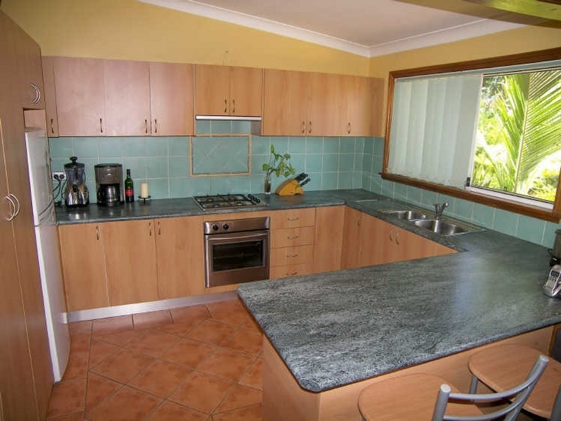 27 Rosebank Avenue, Kingsgrove NSW 2208