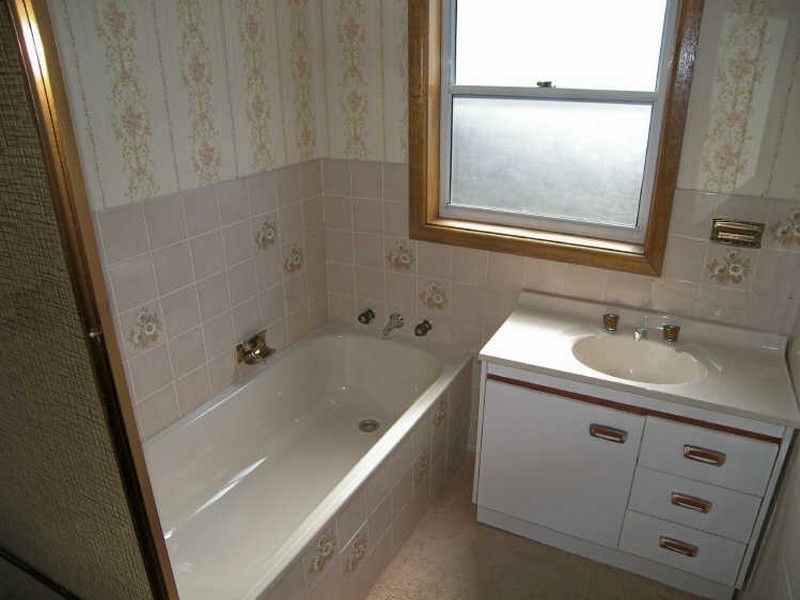 42 Glamis Street, Kingsgrove NSW 2208