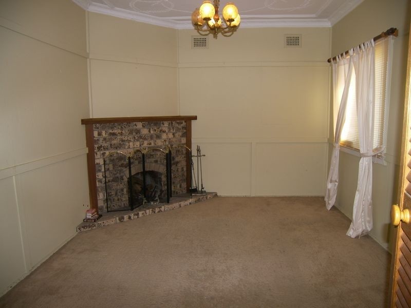 58 Albion Street, Roselands NSW 2196