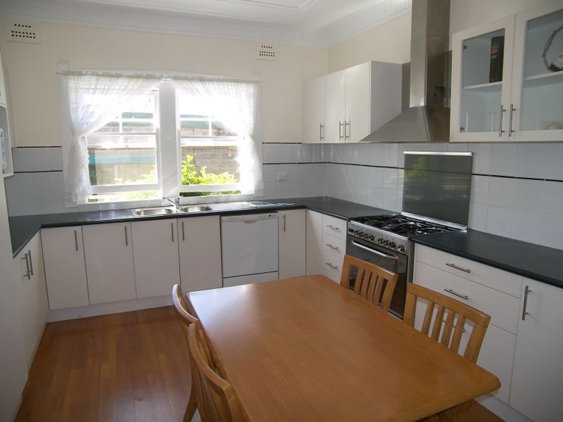 2 Sutcliffe Street, Kingsgrove NSW 2208