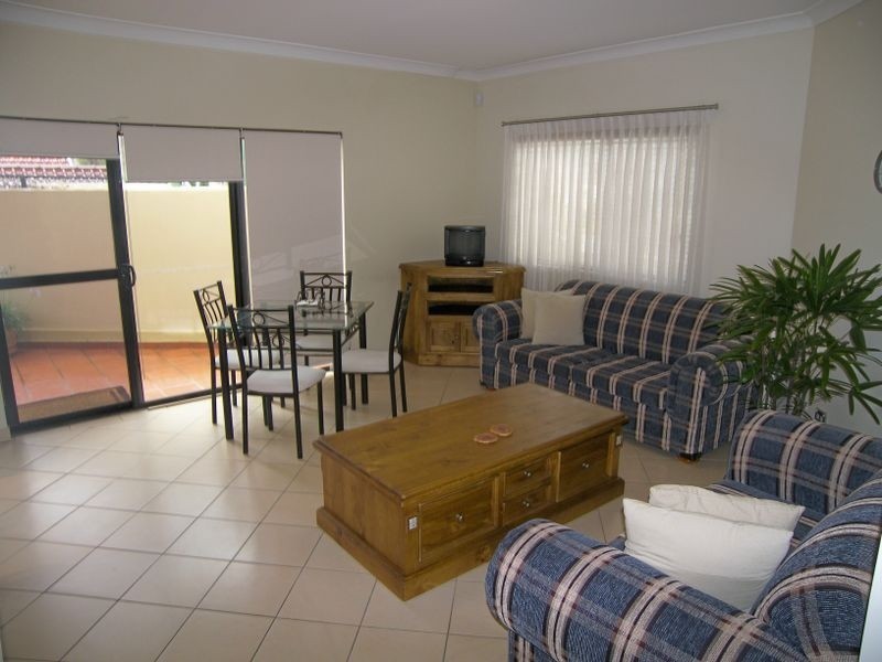 1/2 Rogers Street, Roselands NSW 2196