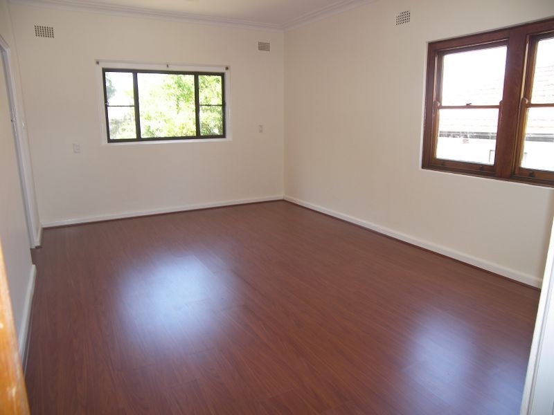 6 Pacific Street, Kingsgrove NSW 2208