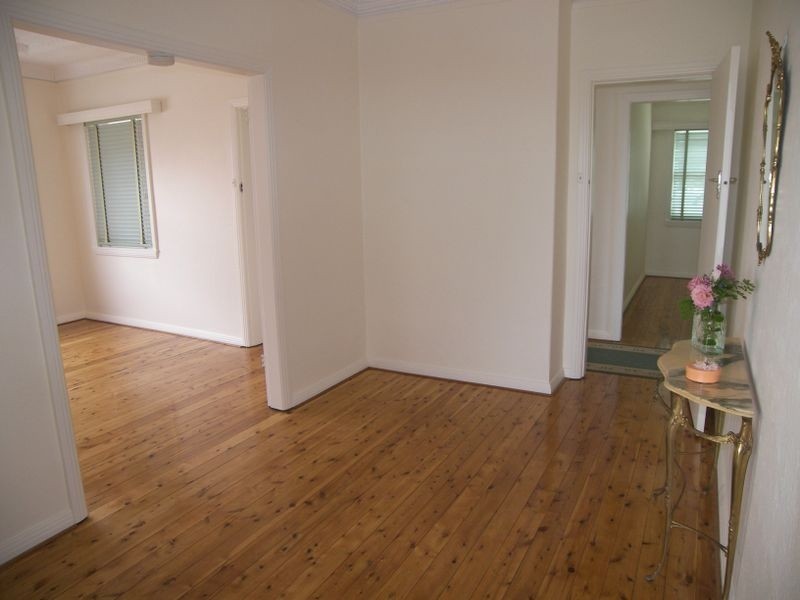 44 Vivienne Street, Kingsgrove NSW 2208