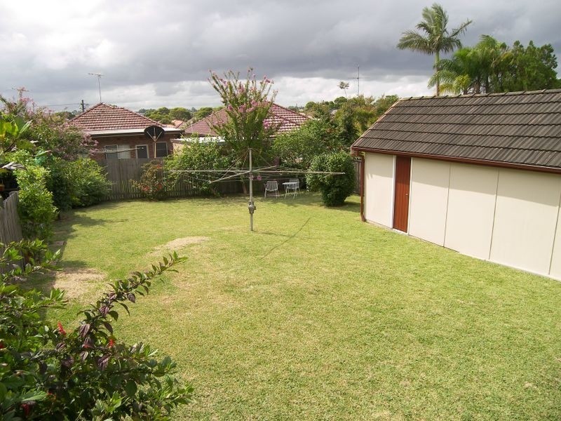 44 Vivienne Street, Kingsgrove NSW 2208