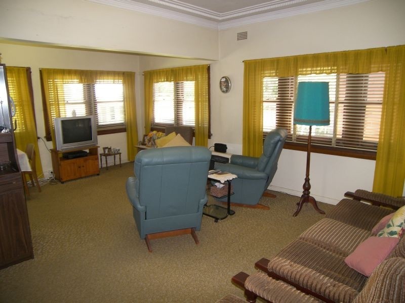 5 Forrester Street, Kingsgrove NSW 2208