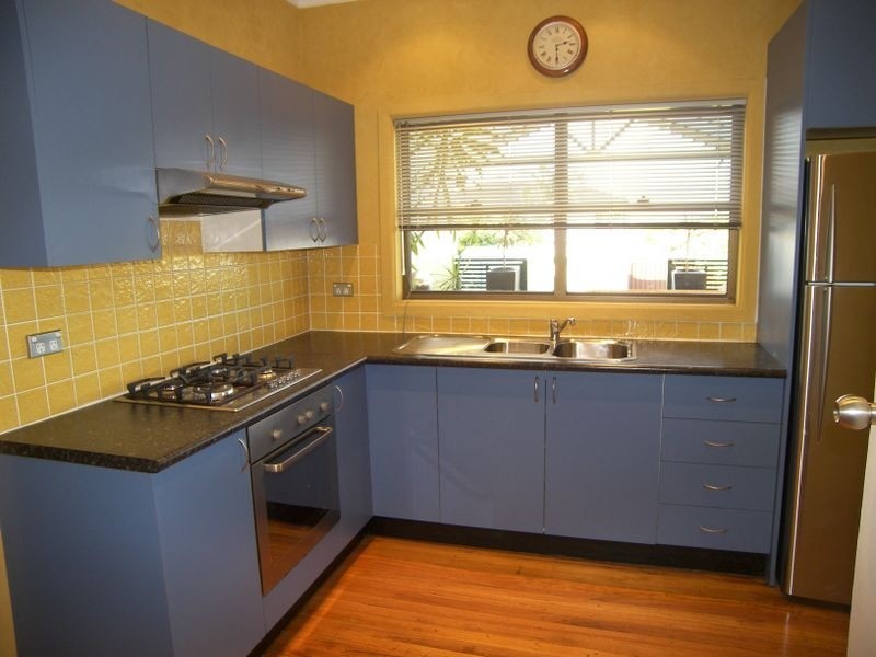 98 Chapel Street, Kingsgrove NSW 2208