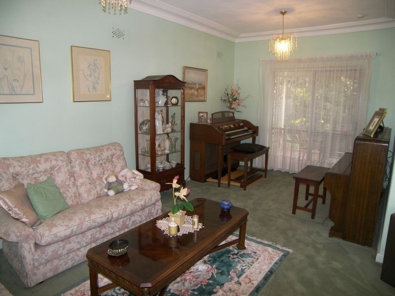 10 Bobadah Street, Kingsgrove NSW 2208