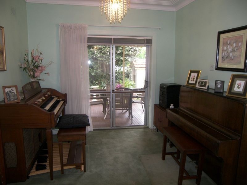 10 Bobadah Street, Kingsgrove NSW 2208