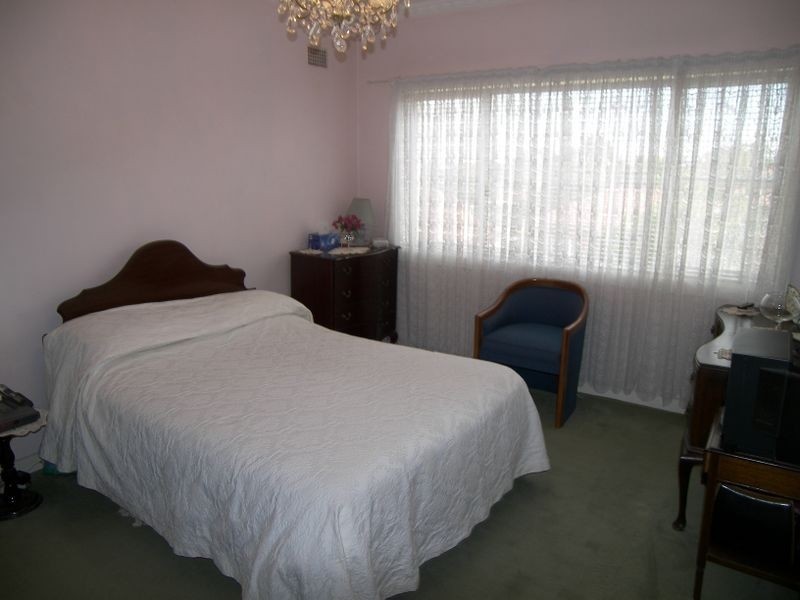 10 Bobadah Street, Kingsgrove NSW 2208