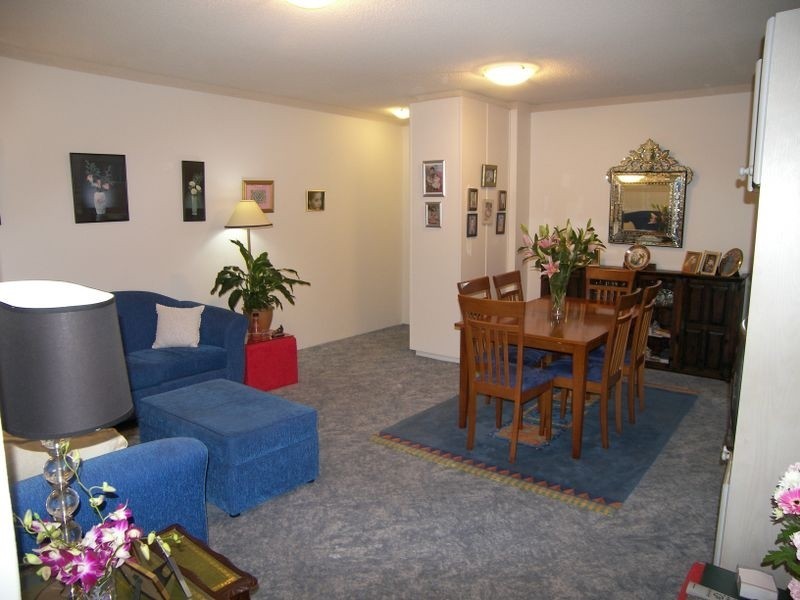 15/828 Canterbury Rd  Entry 17 Phillip St, Roselands NSW 2196