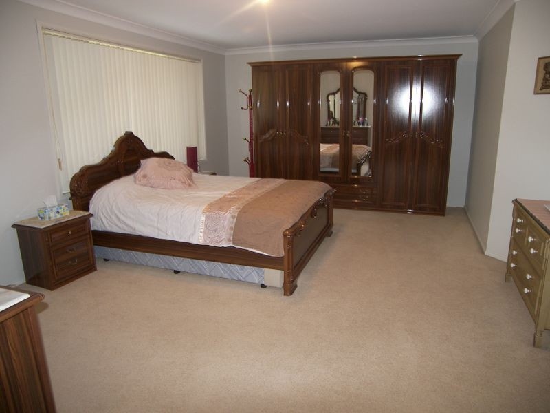 31 Glamis Street, Kingsgrove NSW 2208