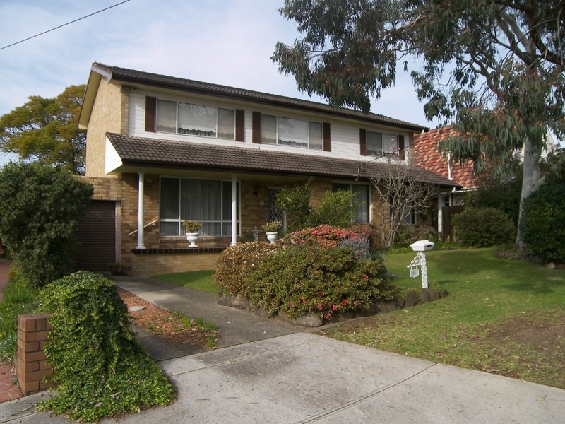 15 Cripps Avenue, Kingsgrove NSW 2208