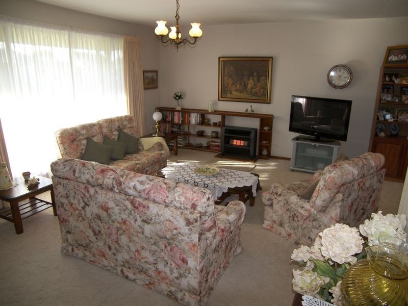 15 Cripps Avenue, Kingsgrove NSW 2208