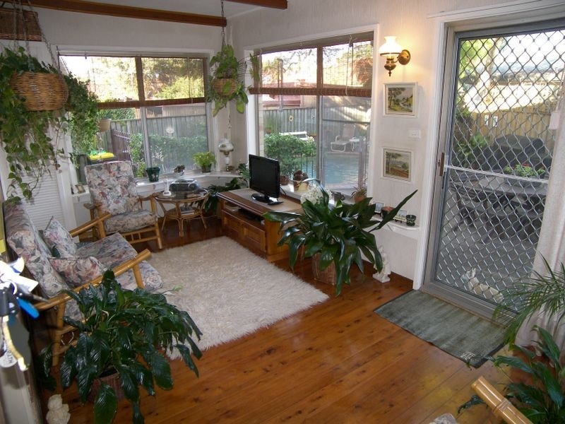 15 Cripps Avenue, Kingsgrove NSW 2208