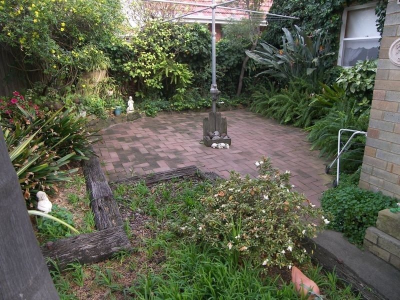 15 Cripps Avenue, Kingsgrove NSW 2208