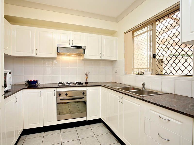 129 Moorefields Road, Roselands NSW 2196